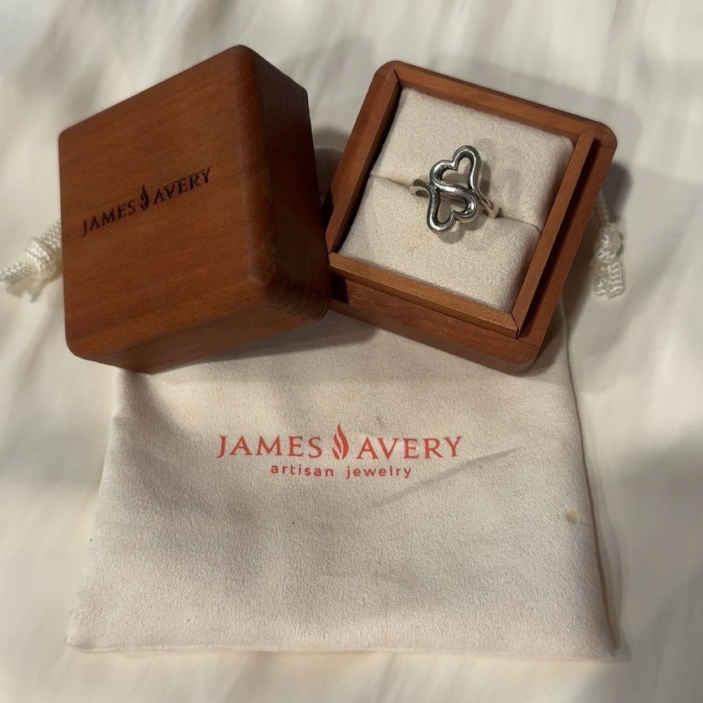 ****SOLD**** James Avery “heart you heart” ring